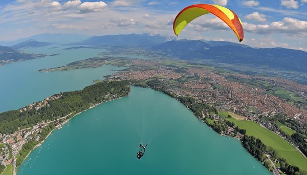 Vivez des moments inoubliables en parapente à annecy !